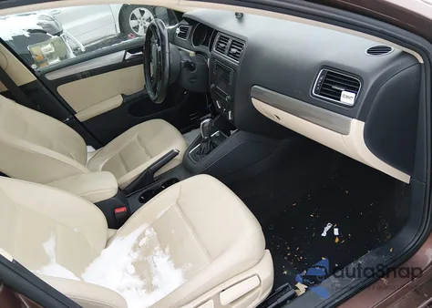 2017 Volkswagen Jetta 1.4T Se z USA, uszkodzony, nr VIN 3VWDB7AJ7HM217353